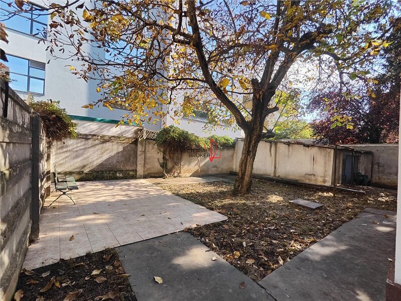 Expozitiei  Casa spatioasa cu gradina mare zona Expozitiei  Agronomie